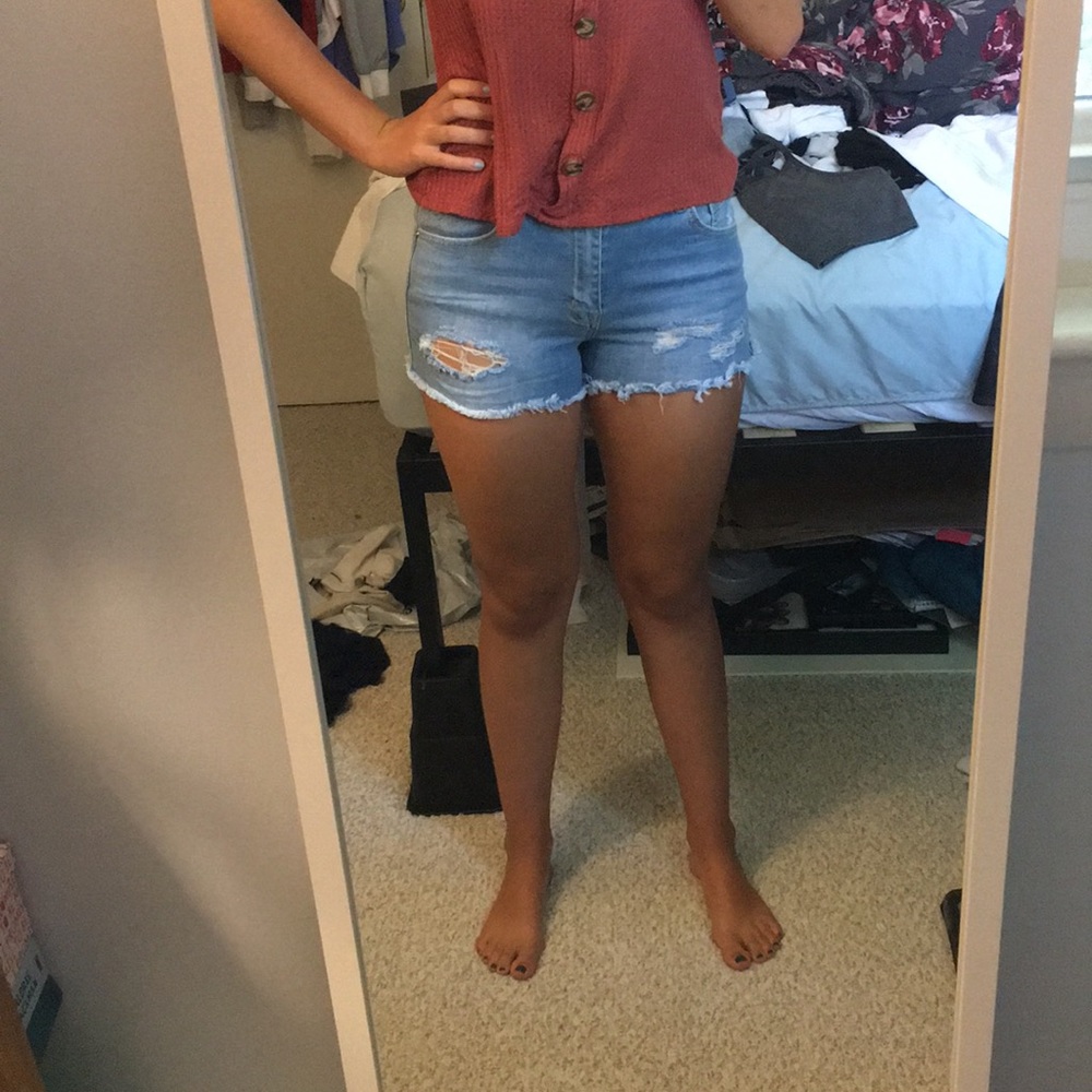 Ripped denim shorts